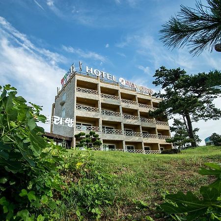 Witch'S Broomstick Jeju Exterior photo